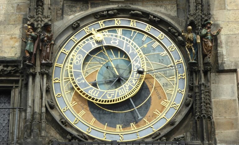 Weekly Horoscope April 19