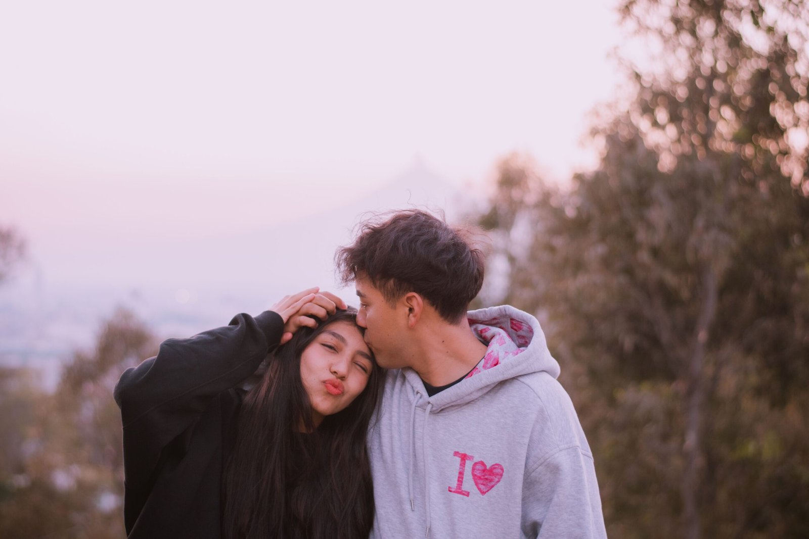 Girlfriend characteristics for a healthy relationship