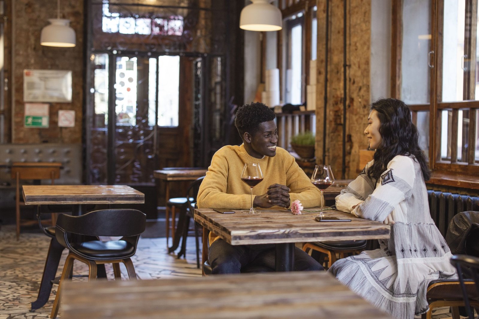 Why Slow Burn Dating Is Dominating 2026